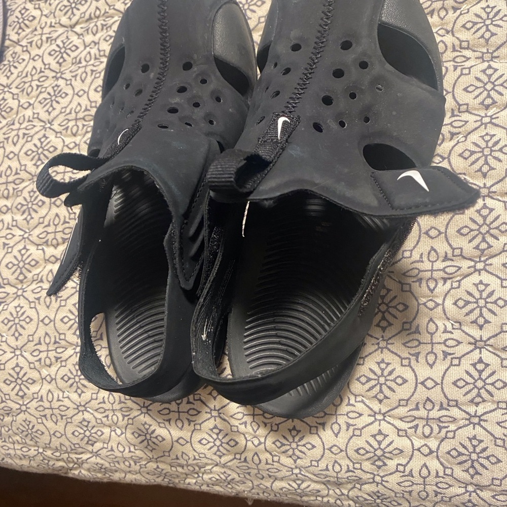 Nike Black Athletic Shoes with Laces